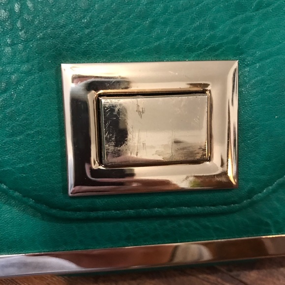 Green purse - Picture 3 of 5